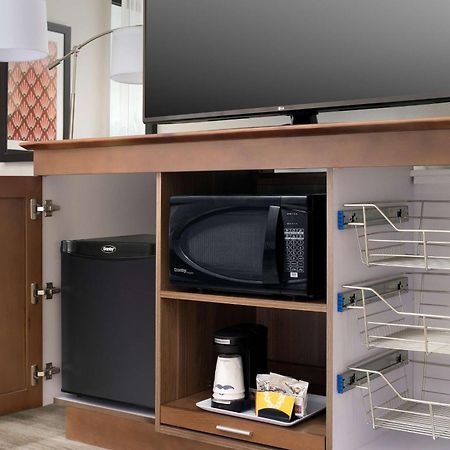 Hampton Inn & Suites San Antonio Lackland Afb Seaworld Екстер'єр фото